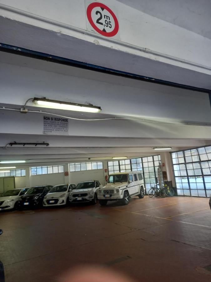 Arena Suite All Comforts - With Free Parking Garage Per Qualified Rate - Con Parcheggio Incluso Per Le Tariffe Qualificanti - Metro Verde Greenline Moscova Mailand Exterior foto